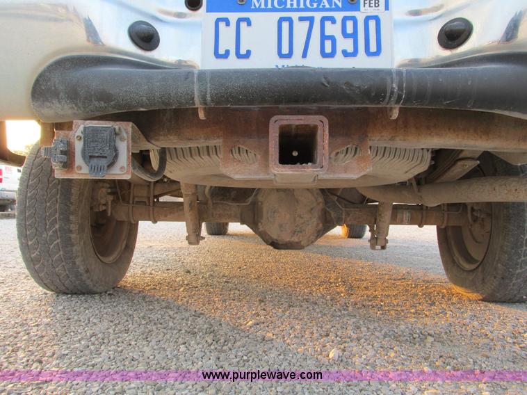 image for item F4050 2004 Ford F150 XLT SuperCab pickup truck