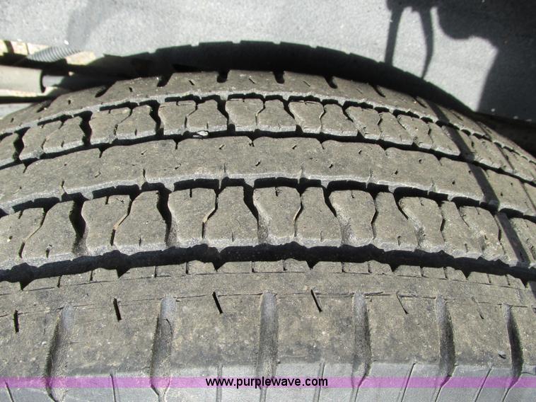 image for item F4171 2004 Chevrolet Express 3500 van