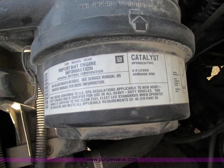 image for item F4171 2004 Chevrolet Express 3500 van