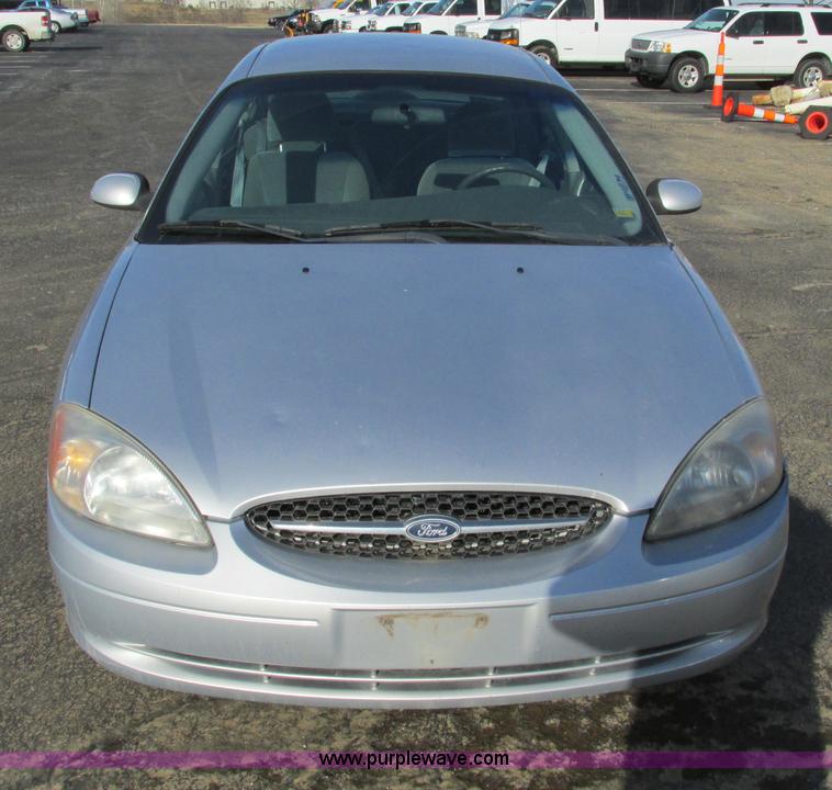 image for item F4173 2000 Ford Taurus SE SVG