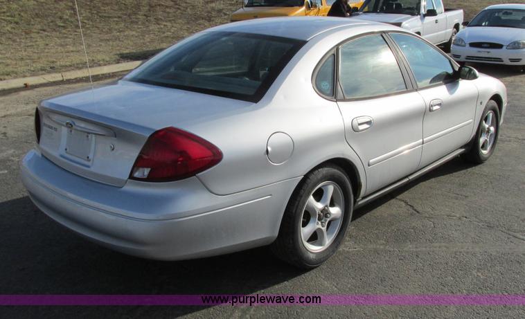 image for item F4173 2000 Ford Taurus SE SVG