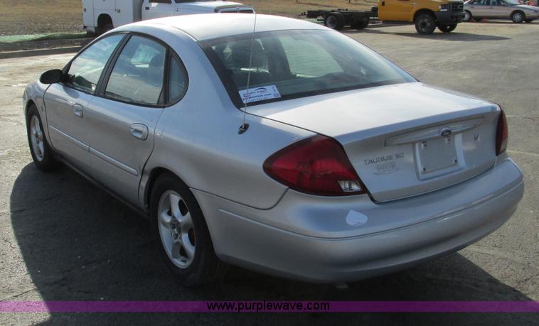 image for item F4173 2000 Ford Taurus SE SVG