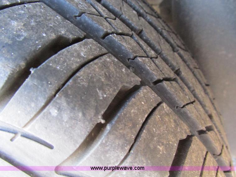 image for item F4173 2000 Ford Taurus SE SVG