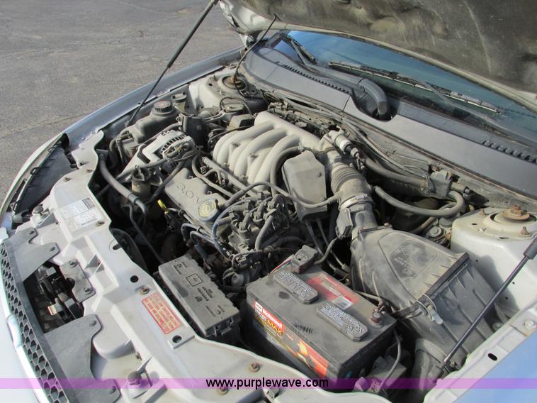 image for item F4173 2000 Ford Taurus SE SVG