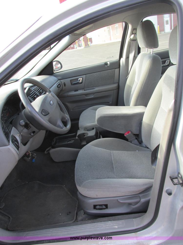 image for item F4173 2000 Ford Taurus SE SVG