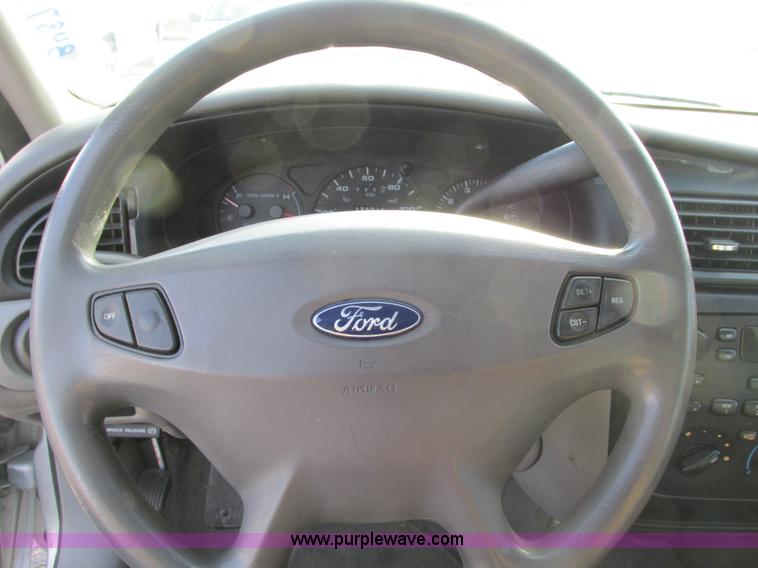 image for item F4173 2000 Ford Taurus SE SVG