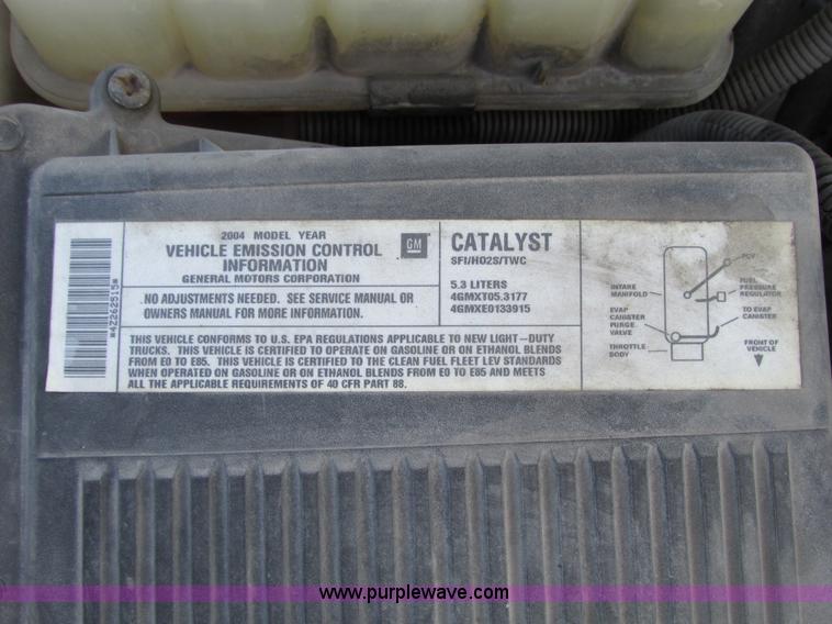 image for item F4176 2004 Chevrolet Silverado 1500 Extended Cab pickup truck