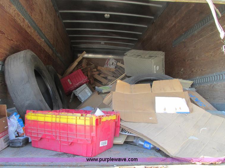 image for item F4181 1998 International 4900 box truck