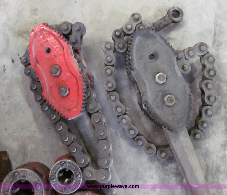 image for item O9139 Ridgid pipe threader set