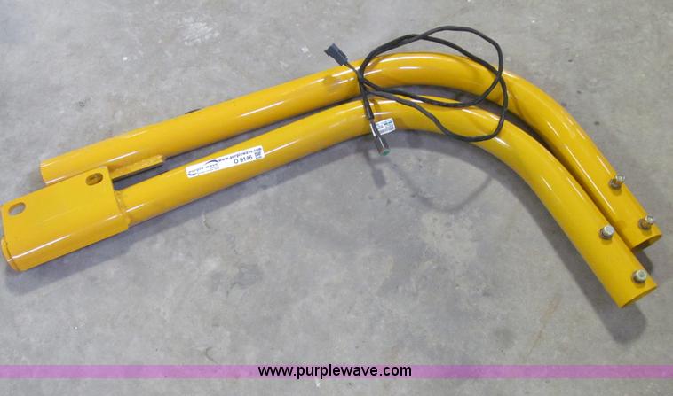 image for item O9146 Light extension kit for a "D" series John Deere motor grader