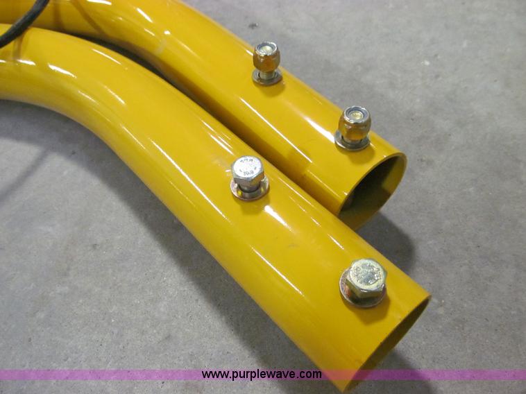 image for item O9146 Light extension kit for a "D" series John Deere motor grader