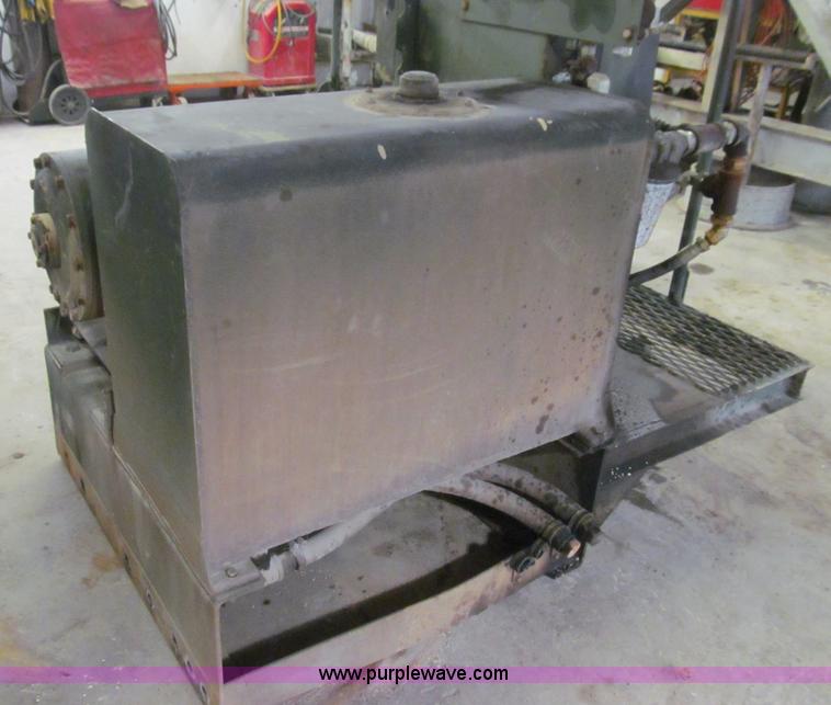 image for item O9147 DP Manufacturing winch