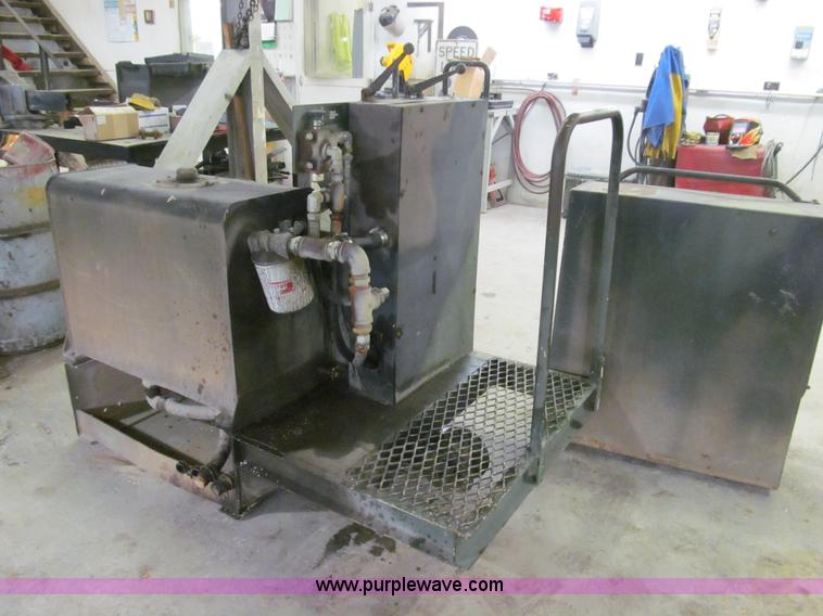 image for item O9147 DP Manufacturing winch