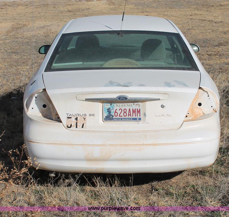 image for item O9345 2000 Ford Taurus SES