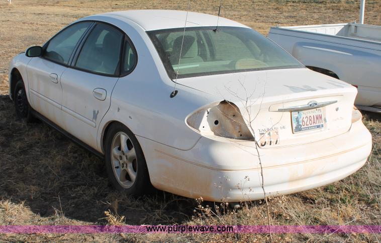 image for item O9345 2000 Ford Taurus SES