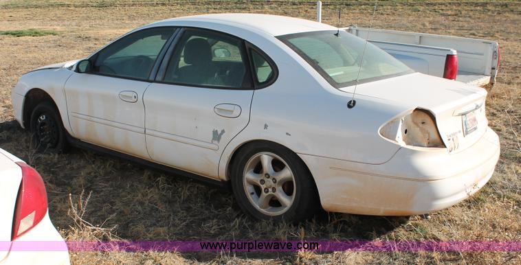 image for item O9345 2000 Ford Taurus SES