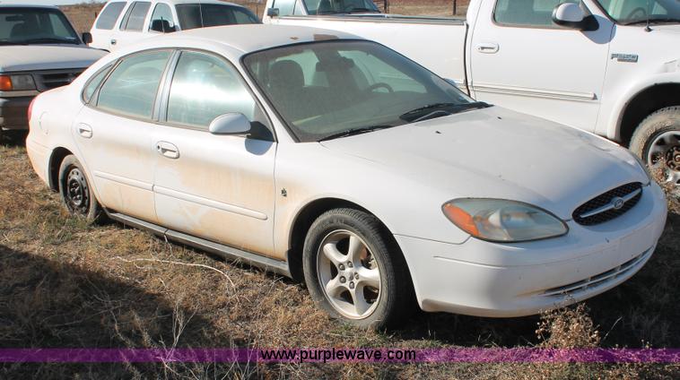 image for item O9346 2001 Ford Taurus SES