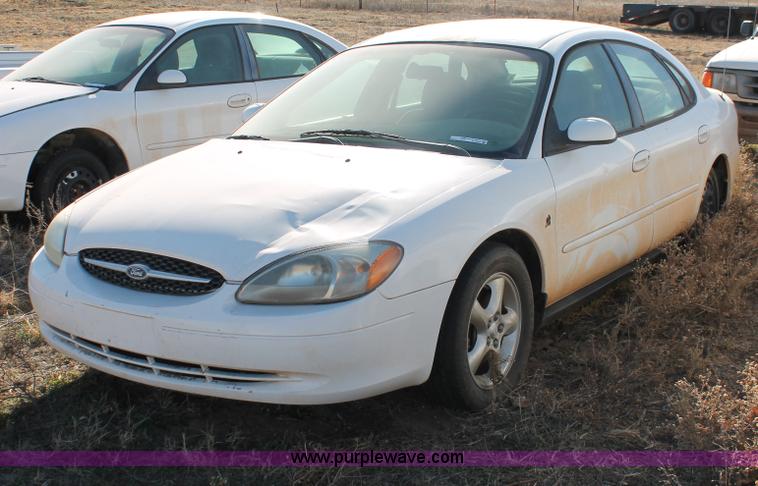 image for item O9346 2001 Ford Taurus SES
