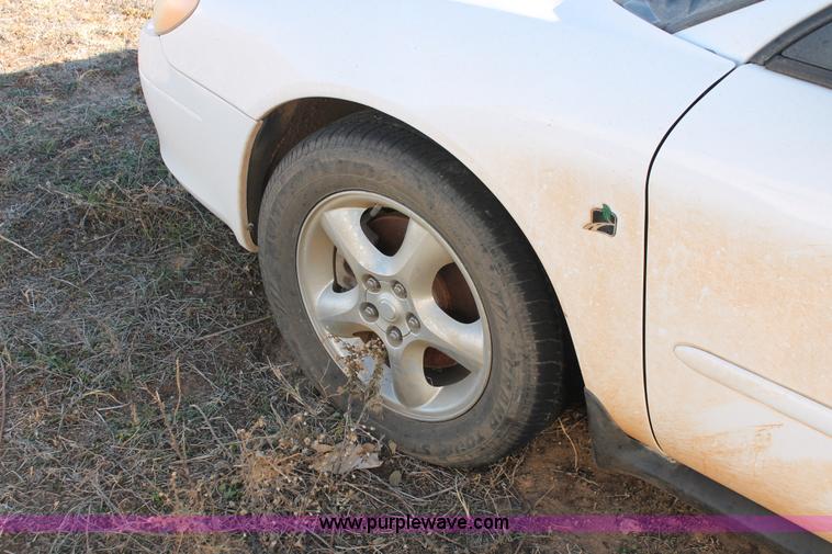 image for item O9346 2001 Ford Taurus SES