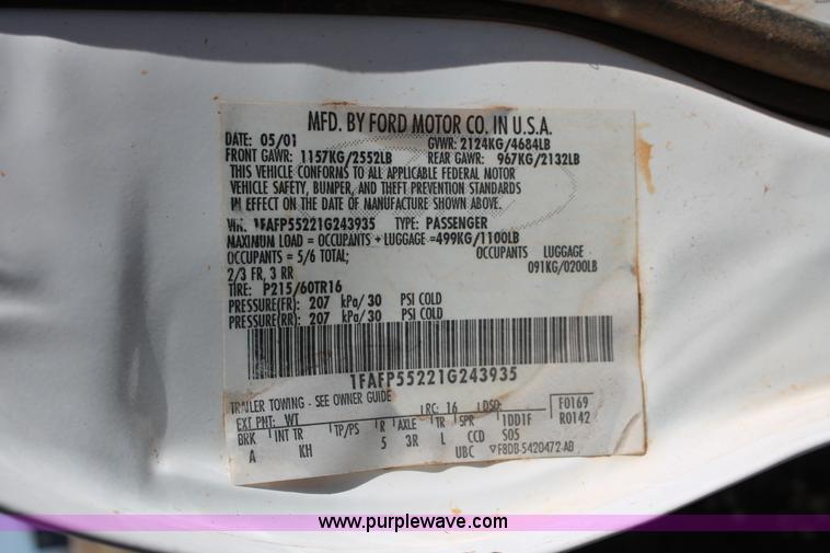 image for item O9346 2001 Ford Taurus SES