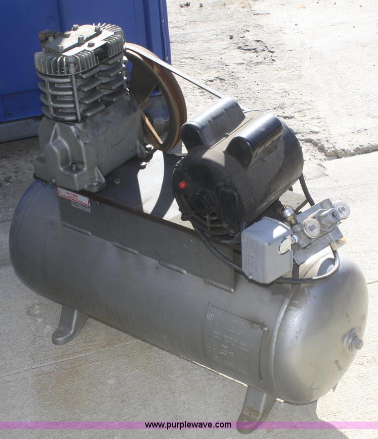 image for item S9780 110V air compressor