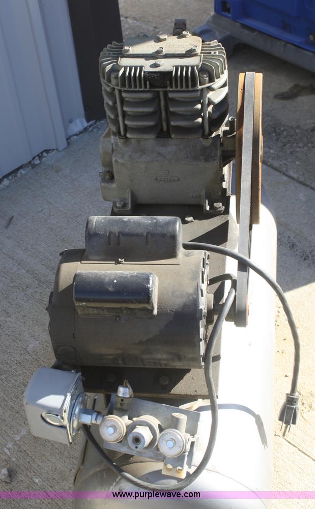 image for item S9780 110V air compressor