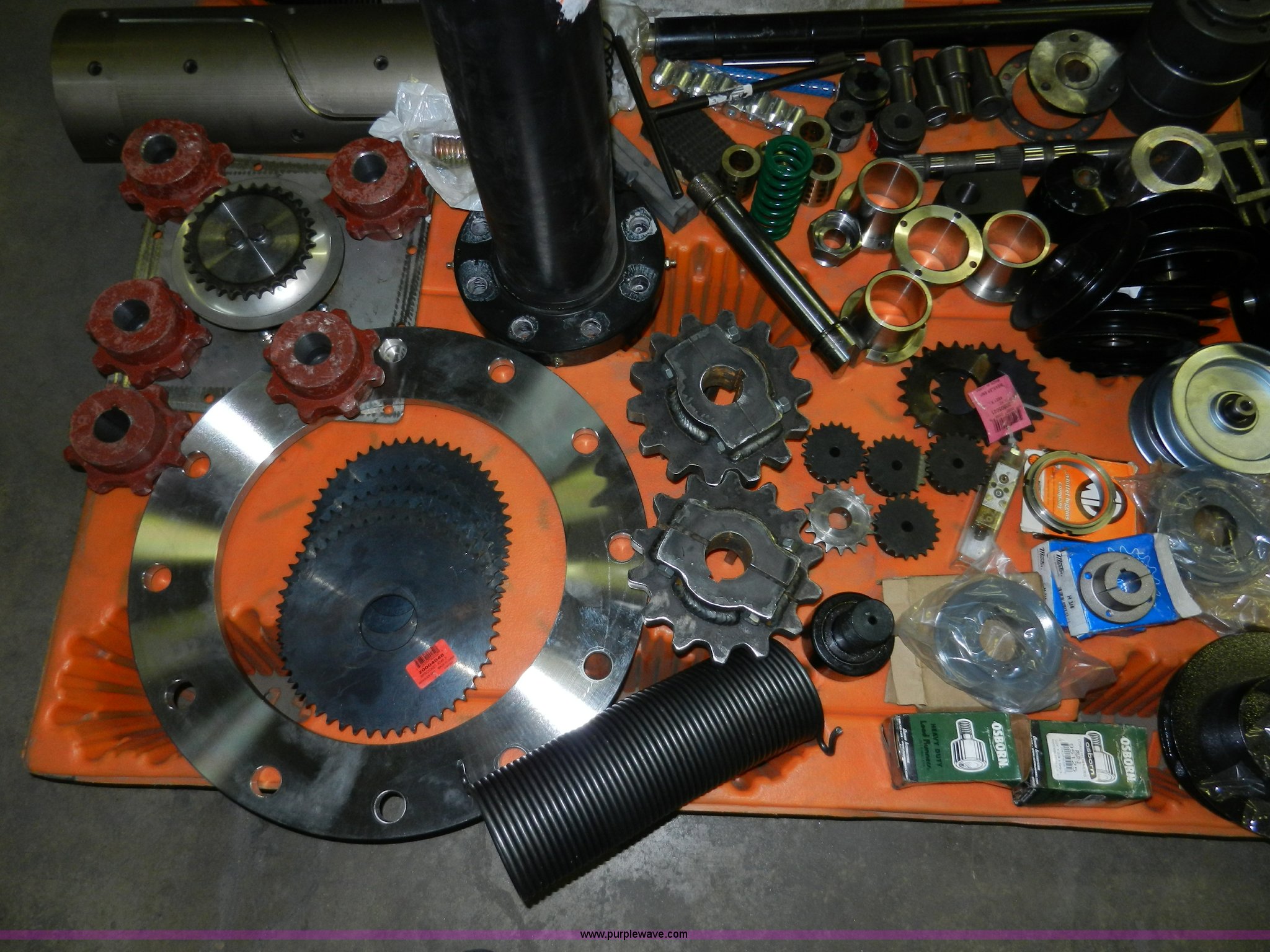 Assorted machine parts in Olathe, KS Item AB9740 sold Purple Wave