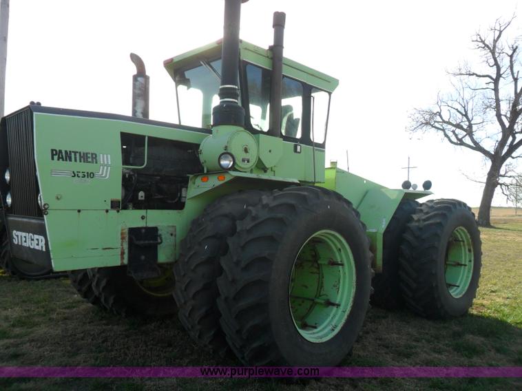 image for item AB9198 1981 Steiger Panther ST310 tractor
