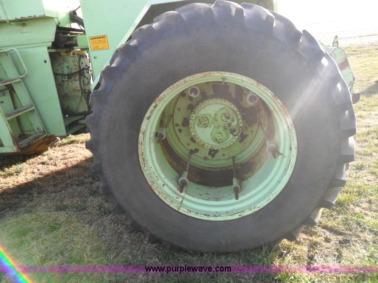 image for item AB9198 1981 Steiger Panther ST310 tractor