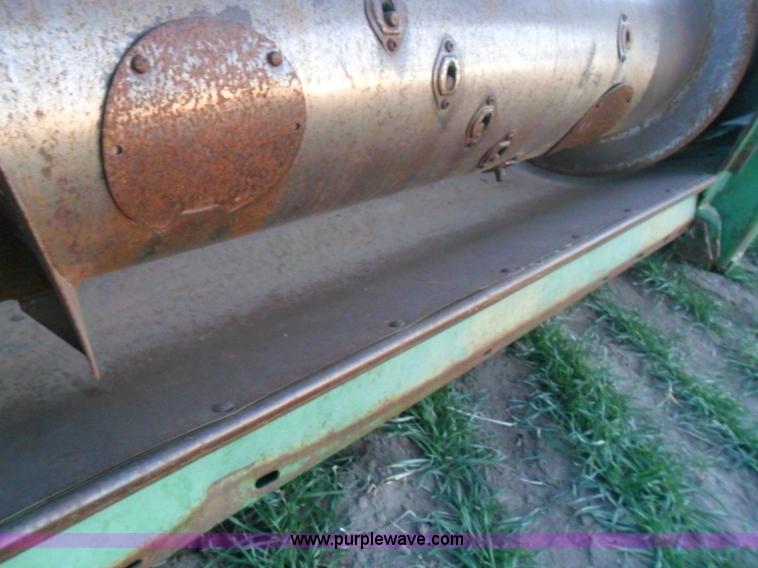 image for item AB9215 John Deere 853A row head