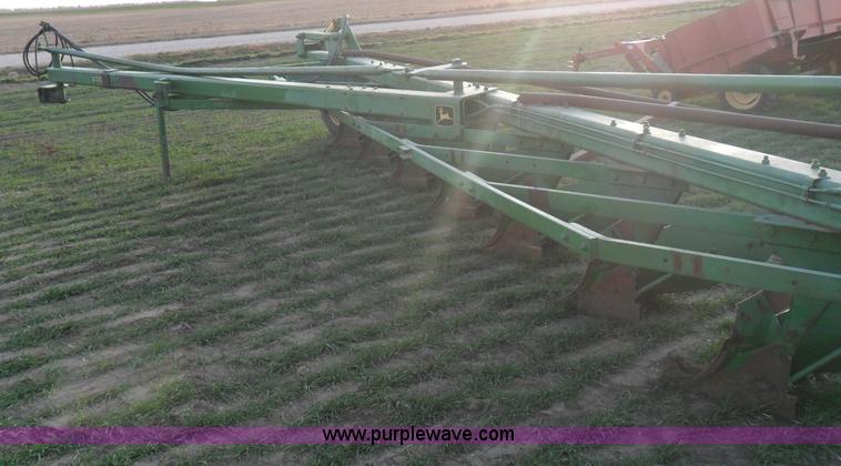 image for item AB9227 John Deere 2350 eight bottom plow