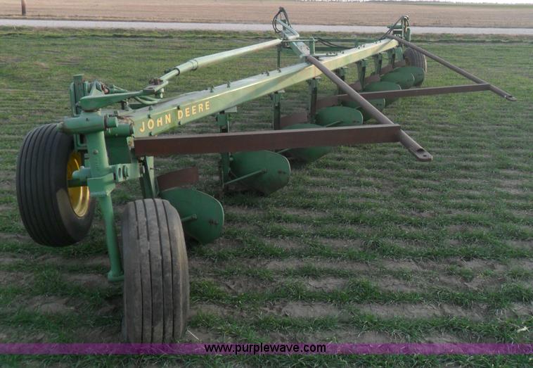 image for item AB9227 John Deere 2350 eight bottom plow