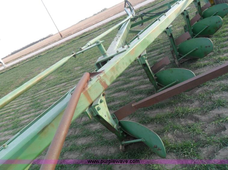 image for item AB9227 John Deere 2350 eight bottom plow