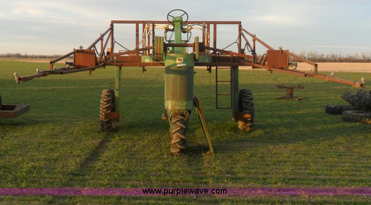 image for item AB9234 John Deere HyCycle 600 self propelled sprayer