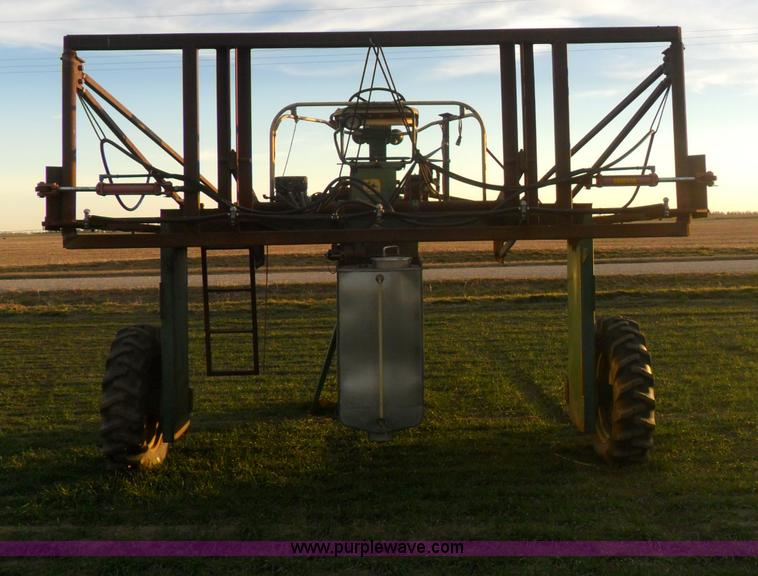 image for item AB9234 John Deere HyCycle 600 self propelled sprayer