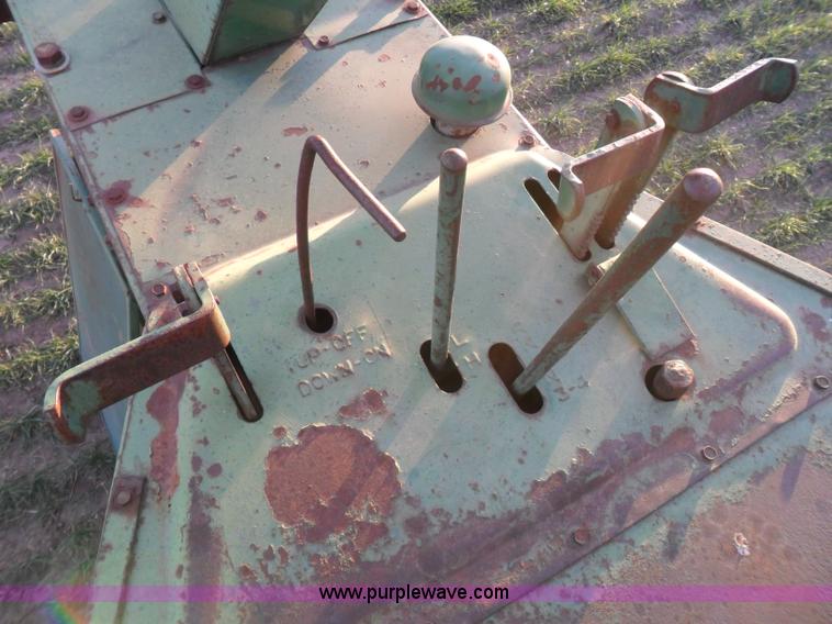 image for item AB9234 John Deere HyCycle 600 self propelled sprayer