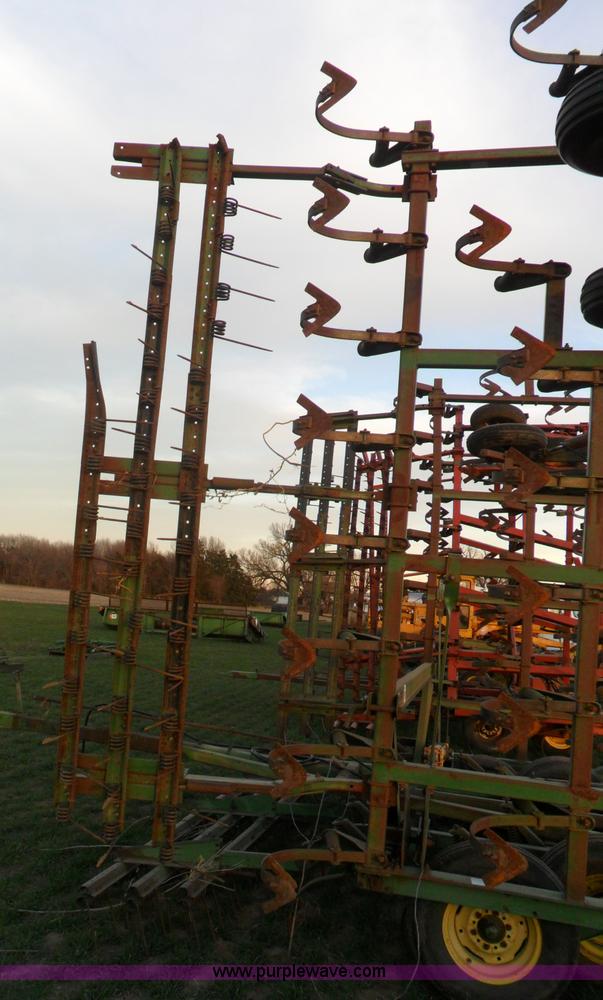 image for item AB9235 John Deere 1010 38' field cultivator