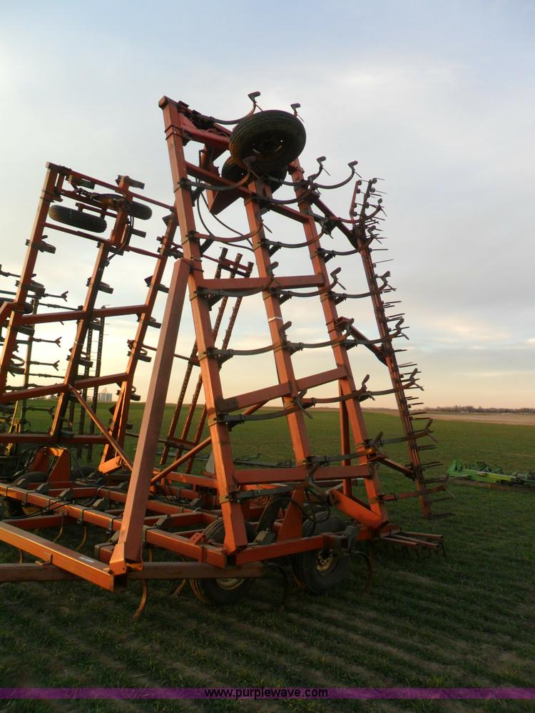 image for item AB9236 Hesston 45' field cultivator