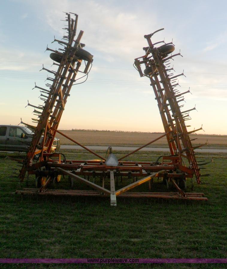 image for item AB9236 Hesston 45' field cultivator