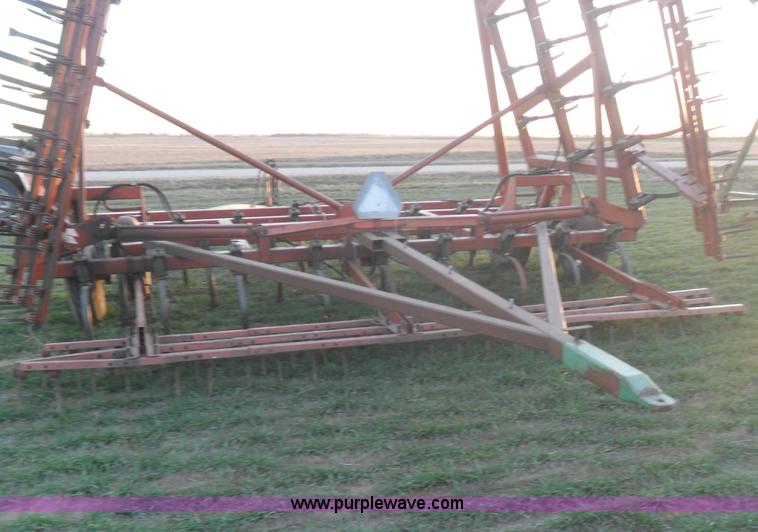 image for item AB9236 Hesston 45' field cultivator