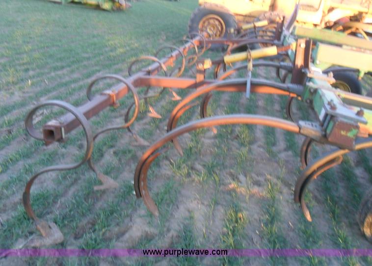 image for item AB9237 John Deere 714 coulter chisel