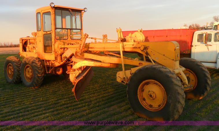 image for item AB9238 1966 Caterpillar 12E motor grader