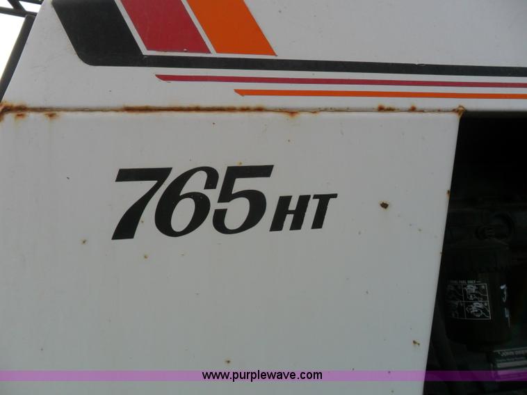 image for item AB9241 Willmar 765HT self propelled sprayer