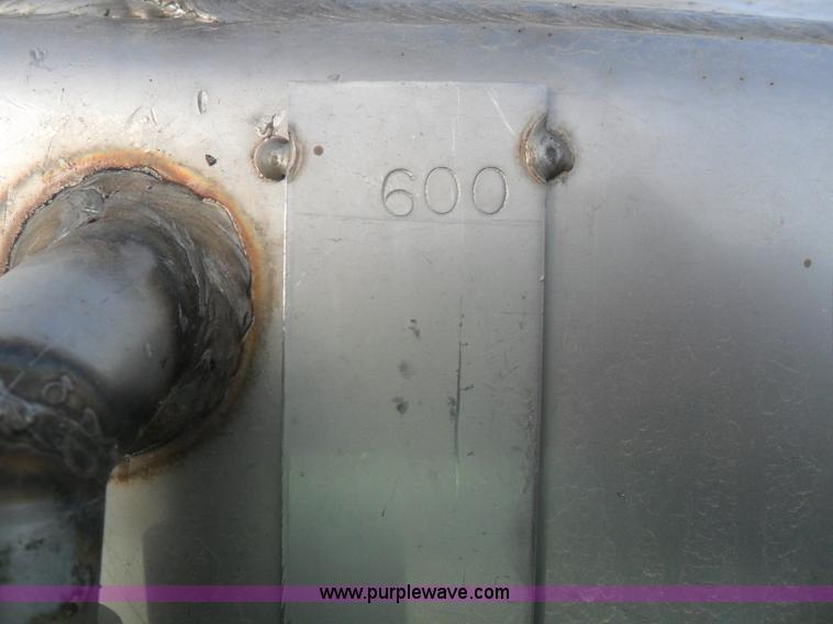 image for item AB9241 Willmar 765HT self propelled sprayer