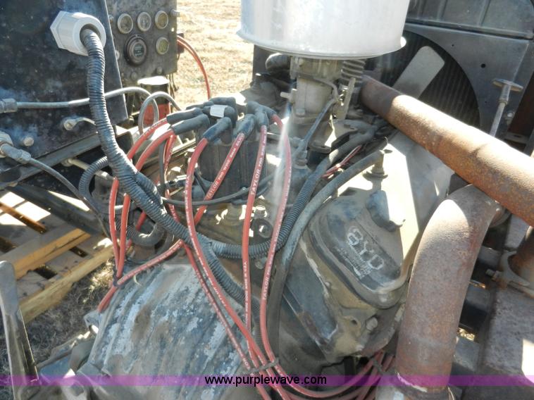 image for item AB9748 (2) Chevrolet 454 Tonawanda propane engine