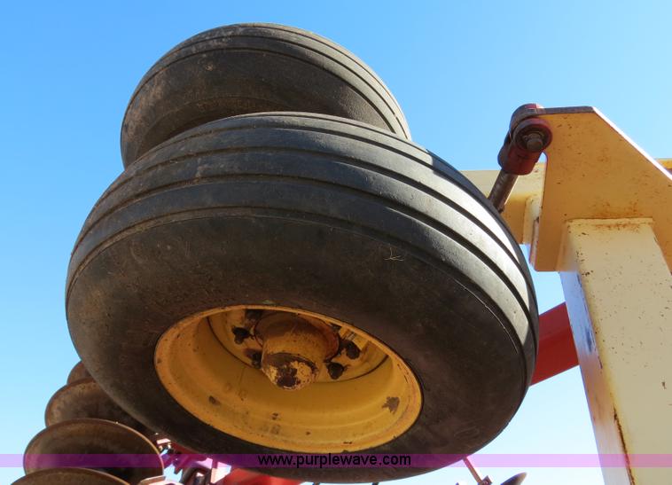 image for item B4558 Krause 2490NR 29' heavy duty flex wing tandem disk