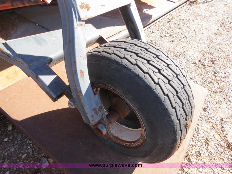 image for item B4559 Hesston 21' draper head platform