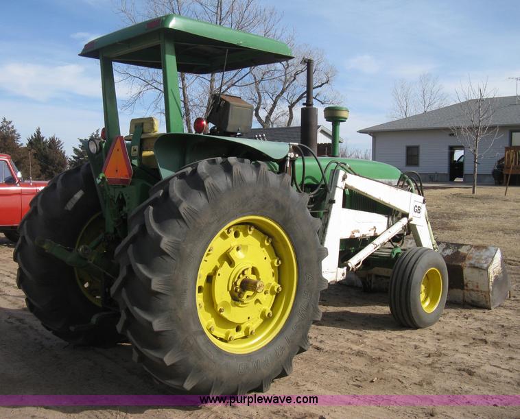 image for item B8414 John Deere 4010 tractor