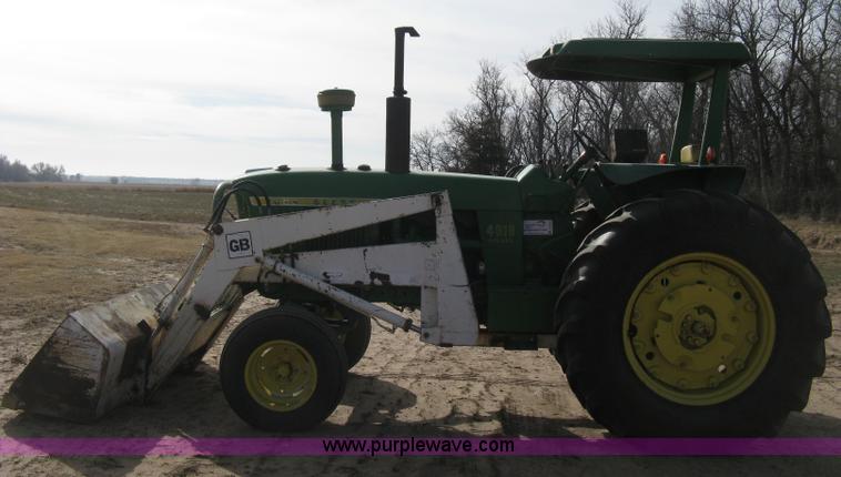image for item B8414 John Deere 4010 tractor