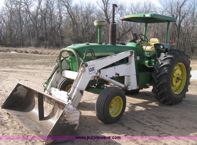 image for item B8414 John Deere 4010 tractor